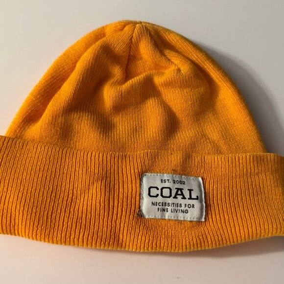 Lot of 5 beanies, 2 carhart & 3 coal - used - Picture 4 of 6